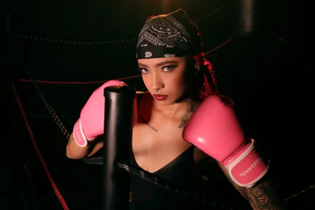 salem_rose ready to fight ? Pic