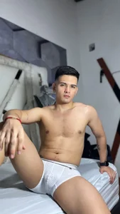 GoldenBoyM White sexy Hình 4