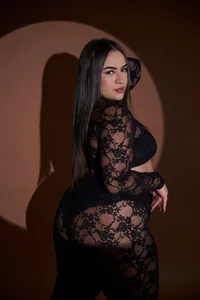 lynda_west Black lingerie🖤 Pic 7