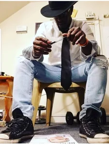 Mr_London33 Public Pic
