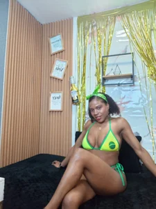Sarahi_rose What if today you become my favorite temptation? 😈 Poză 9