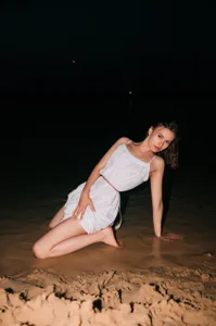 PollyLanders One night. No rules Pic