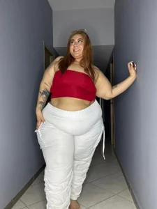 A sexy ass in a whithe pant de aandreaperez  3 photos