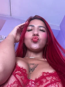 Keep watching me to see if you get to like me enough od nataliaprada  5 snímek