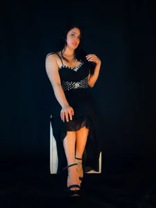 Dana_Jeins Very elegant Pic 3