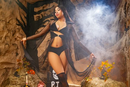 Nahomycarterr Happy Halloween Immagine  3