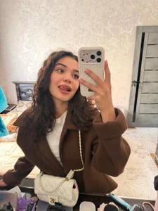 Not for everyone, and that’s great 🖤 de PaulaPope  2 Imagens
