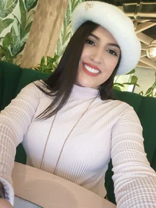 AzaharJaan White hat 🤍 Pic 3