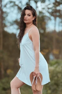 Sexy moment in the forest 🍃 de BridgetRodriguez  Imagens