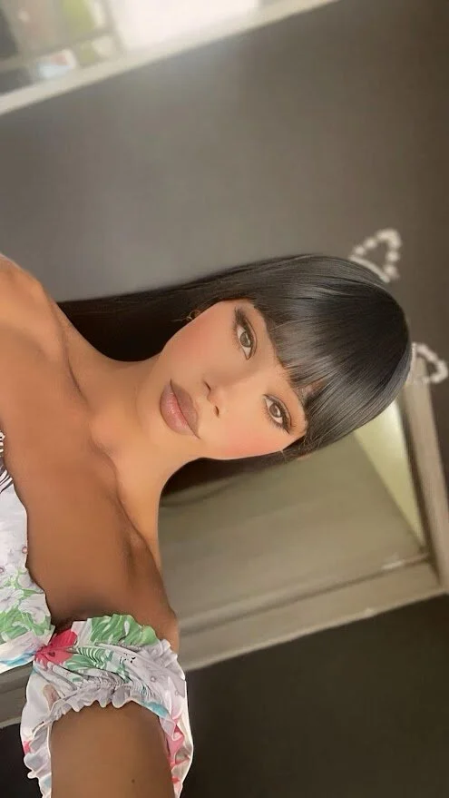 Zendalla_Ebony Public  снимка