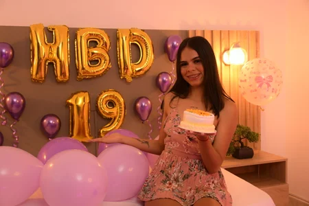 my sexy birthday💜🍑 de penelope22x_  6 photos