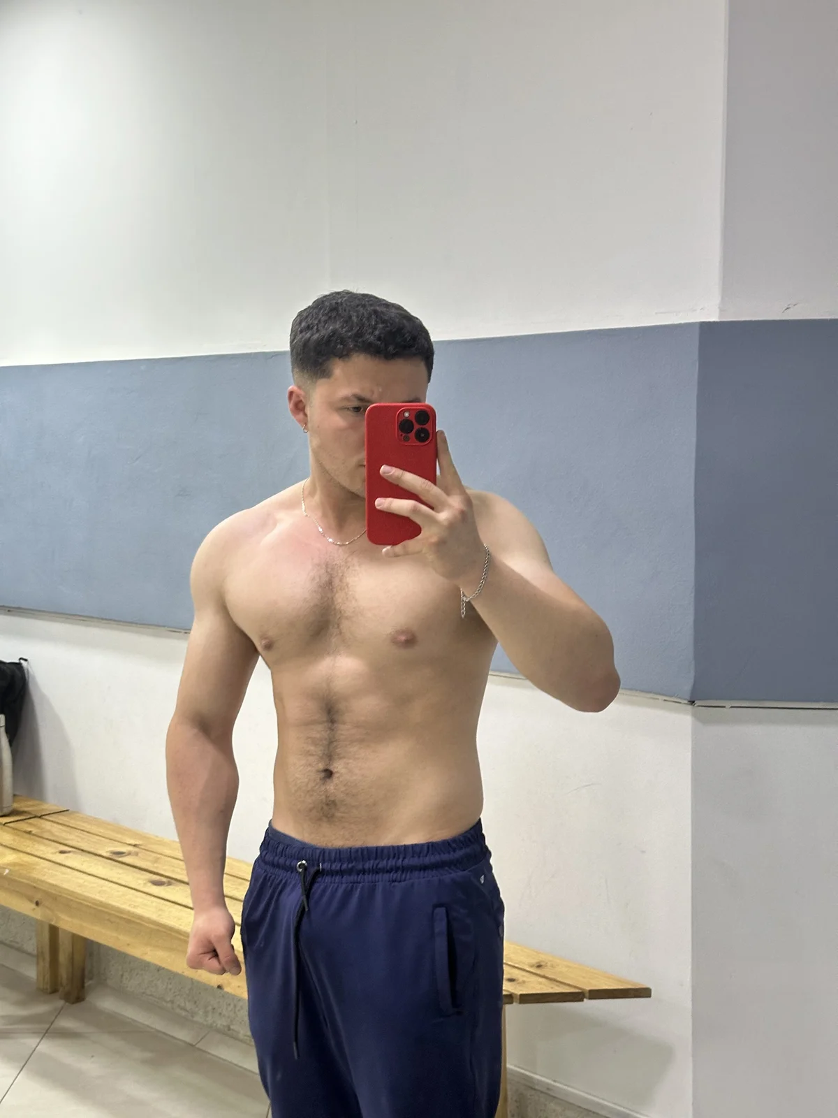 Alexander_Connor 님의 트렌드 중인 사진  9844개