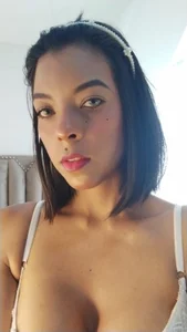 Hannahs_Napit COME TO ME Foto