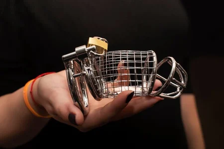 MistressDarrah Only for subs who understand what chastity means Pic