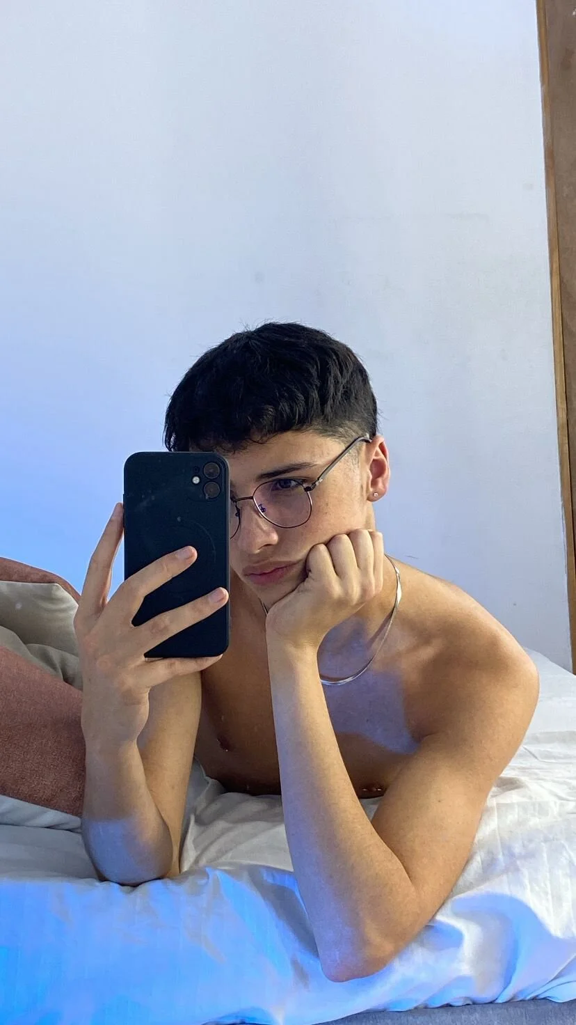 JoshClaarktt Právě oblíbené foto 4597