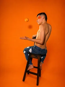Isaak_Bless Public Immagine  2