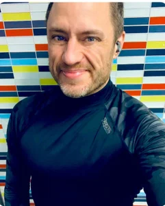 NeonDancer Public Foto 2