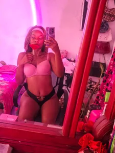 NathyParkerX: Ebony Goddess 🔥🔥 ( 5 фото)