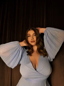 KissMe_Madie Public Foto