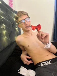 Erick_Taylor3: Come...and dare with me👀 ( 3 фото)