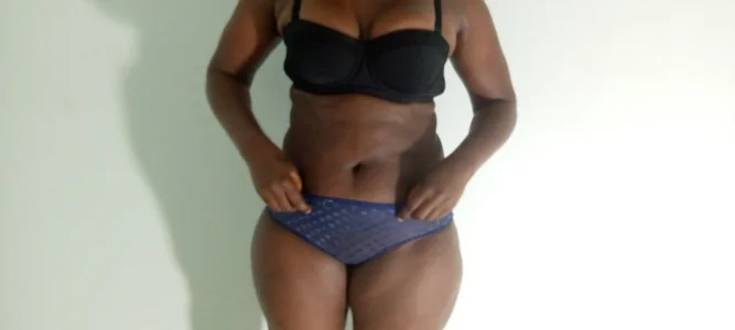 Dreamgirl-18 Public Pic