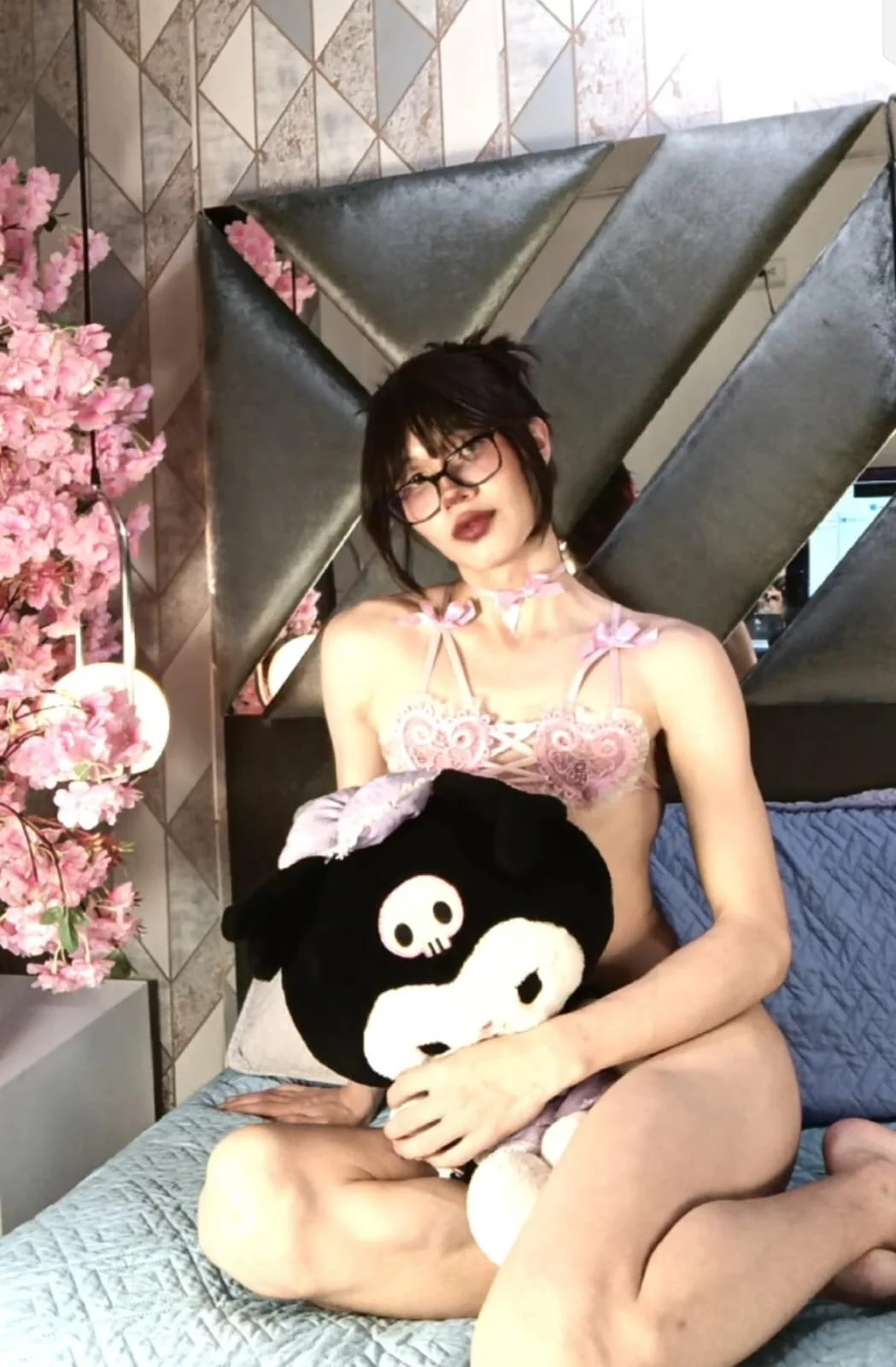 Cum on my face, and in my mouth🥵😈 de Adawonk1  2 Imagens