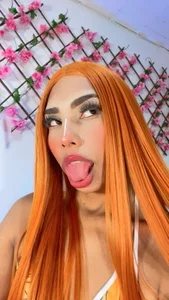 How about this hair color?❤️‍🔥 de caribbean_passion_  Imagens