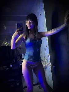 femininity and tenderness in a single photo 🥰🥺🔥 de kylie_seex  3 Imagens