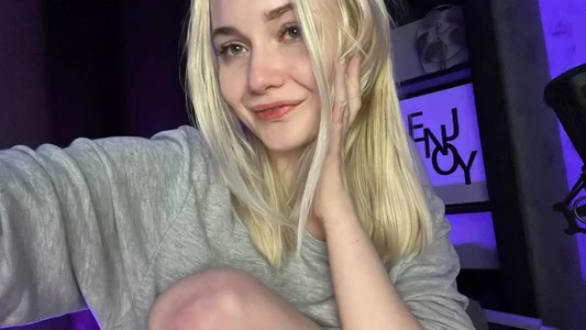 Lisa_003 Public 사진 3