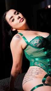 _giggy_2 Good night my loves 👅🍒😘  2টি ছবি