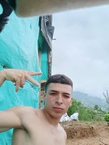 AlexVergon7 Public Pic