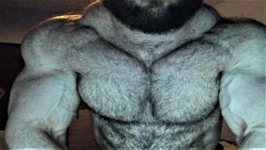 Hugealphabeast Me Pumped  4টি ছবি