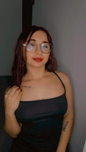 Lyra_Rouse Little Black Dress 🖤✨ Foto 4