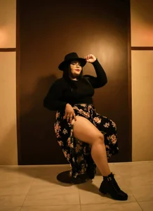 _Shara_Handal_ Beautiful girl Immagine  3