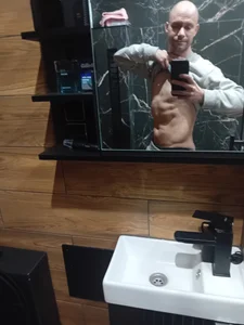 Romantico_Erotico Public зображення