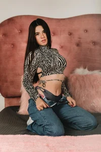 SaraBraun_: Public ( 6 фото)