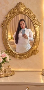 MadisonnGracee mirror mirror Pic