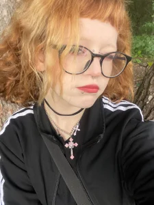 EdythElswick I found my old tracksuit 사진 3