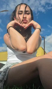 kity_x A sunny day 🌄 Pic 2