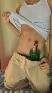 Andrew_sissy Rum warms the throat, I warm everything else😍🤤 Foto 2