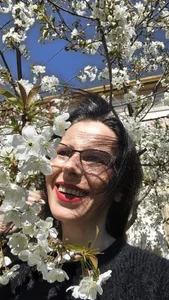 chillimonia Geschminktes Gesicht am Kirschbaum 🍒👑💋💕 Hình 7