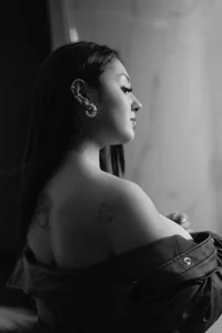 Melannyy_ Public Hình