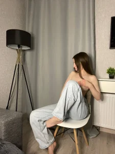 CindaWinnのSoft Nude Homeの枚の写真