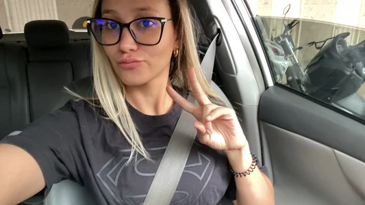 Olivia_jazz No makeup, not filter… real Olivia pics :) Pic 6