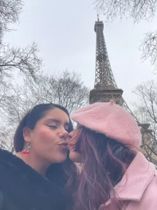 nicky_andcamil París Time 🗼 صورة واحدة|nicky_andcamil París Time 🗼 صورتان|nicky_andcamil París Time 🗼  2 صور|nicky_andcamil París Time 🗼  2 صورة