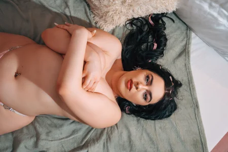 KeiraDark 🌷🌹🌸🌼 Poză 4