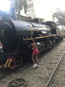 NatashaBrown12Visiting statues of Colombia 🇨🇴图片 2