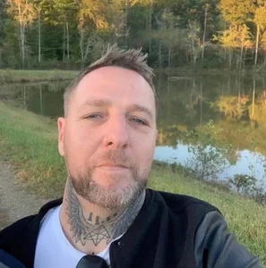 Juicyassuk45Public图片 3