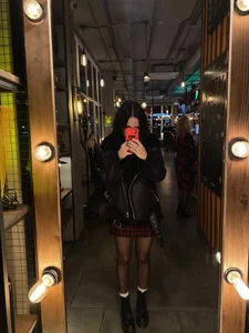 Public de naughty_lucifer  2 Imagens