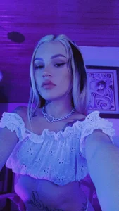 kim_jeins11 kullanıcısının Fiery Delicacy albümü -  2 fotoğraf